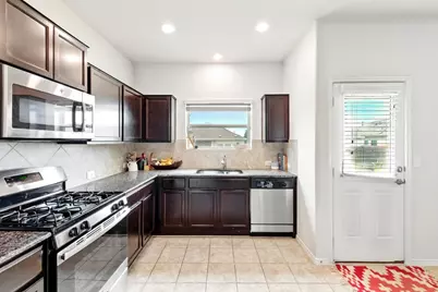 3905 Alpine Autumn Drive, Austin, TX 78744 - Photo 8