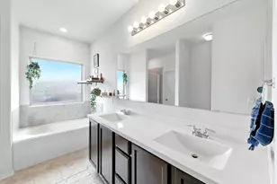 3905 Alpine Autumn Dr, Austin, TX 78744 - Photo 10