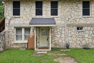206 E 34th St, Austin, TX 78705 - Photo 1