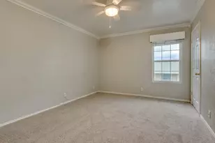 910 Duncan Ln, Austin, TX 78705 - Photo 16
