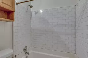 910 Duncan Ln, Austin, TX 78705 - Photo 20