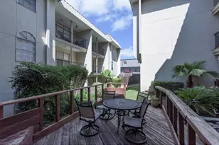 910 Duncan Ln, Austin, TX 78705 - Photo 32