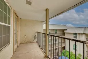 910 Duncan Ln, Austin, TX 78705 - Photo 24