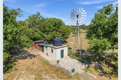 328 Himmel Road, Fredericksburg, TX 78624 - Photo 6