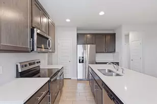 130 Wild Wind Cv, Jarrell, TX 76537 - Photo 6