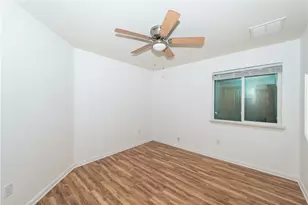 322 Foxglove Dr, Hutto, TX 78634 - Photo 14