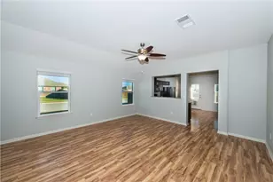 322 Foxglove Dr, Hutto, TX 78634 - Photo 4