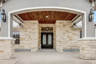 610 Deckhouse Dr, Point Venture, TX 78645 - Photo 2