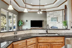 610 Deckhouse Dr, Point Venture, TX 78645 - Photo 4