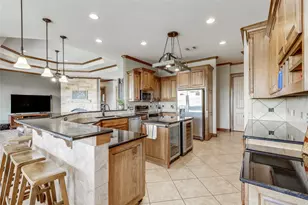 610 Deckhouse Dr, Point Venture, TX 78645 - Photo 12