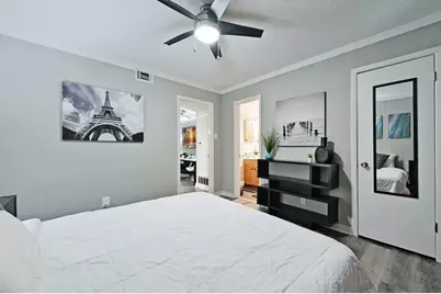 711 Eberhart Lane #213, Austin, TX 78745 - Photo 2