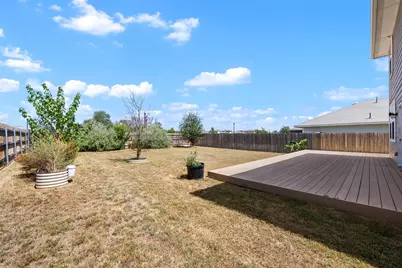 104 Cates Cove, Elgin, TX 78621 - Photo 30