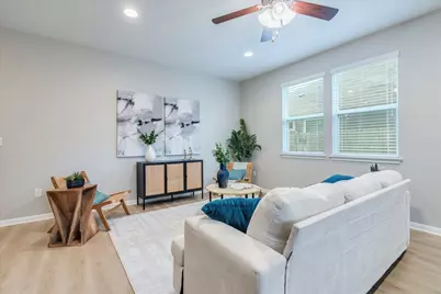 10317 Laurie Lane, Austin, TX 78747 - Photo 6