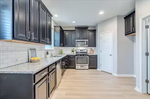 10317 Laurie Ln, Austin, TX 78747 - Photo 2