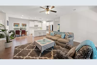 8800 Slater Drive, Austin, TX 78747 - Photo 14