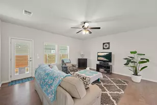 8800 Slater Dr, Austin, TX 78747 - Photo 12