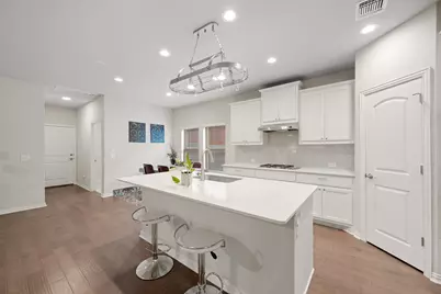 8800 Slater Drive, Austin, TX 78747 - Photo 6