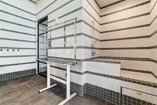 610 Davis St, Austin, TX 78701 - Photo 36