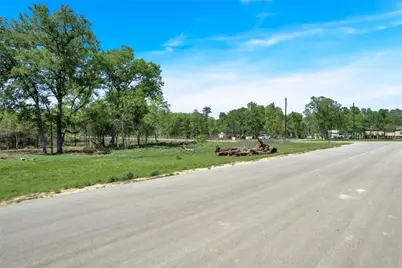 112 Empire Street, Elgin, TX 78621 - Photo 22