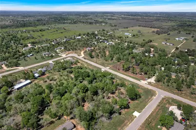 112 Empire Street, Elgin, TX 78621 - Photo 18