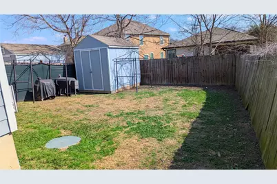 7517 Lazy Creek Drive, Austin, TX 78724 - Photo 20