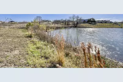 337 Comanche Circle, Hutto, TX 78634 - Photo 8