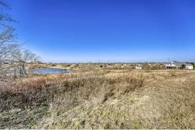 337 Comanche Circle, Hutto, TX 78634 - Photo 2