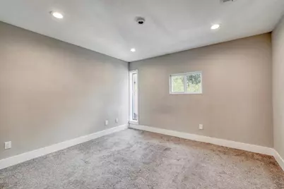 935 La Posada Drive #212, Austin, TX 78752 - Photo 16