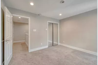 935 La Posada Drive #212, Austin, TX 78752 - Photo 18