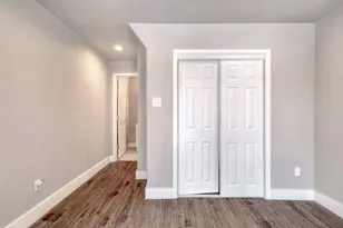 935 La Posada Dr, Austin, TX 78752 - Photo 12