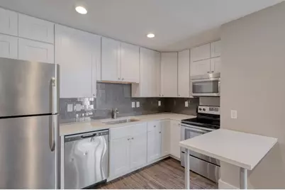 935 La Posada Drive #212, Austin, TX 78752 - Photo 6