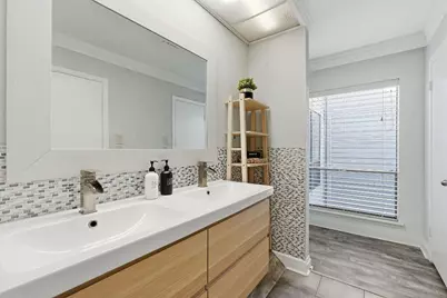 112 World Of Tennis Square, Lakeway, TX 78738 - Photo 14