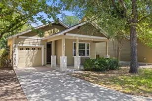 2420 Amur Dr, Austin, TX 78745 - Photo 2