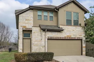 2001 Faro Dr, Austin, TX 78741 - Photo 2