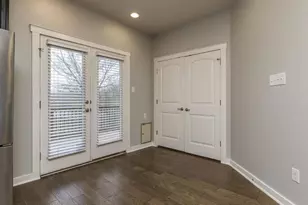 2001 Faro Dr, Austin, TX 78741 - Photo 12