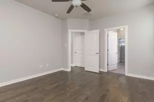 2001 Faro Dr, Austin, TX 78741 - Photo 16