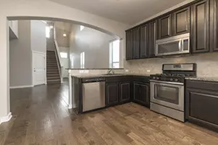 2001 Faro Dr, Austin, TX 78741 - Photo 14