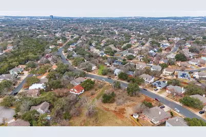 5609 Kayview Drive, Austin, TX 78749 - Photo 4