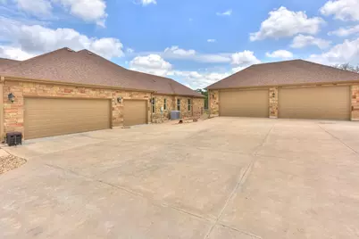 3738 County Road 258, Liberty Hill, TX 78642 - Photo 32