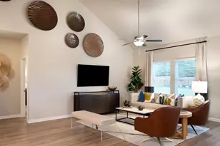 201 Skyview Ln, Liberty Hill, TX 78642 - Photo 6