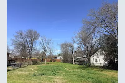 622 E 8th Avenue, Belton, TX 76513 - Photo 2