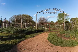 49 Navasota St, Austin, TX 78702 - Photo 20