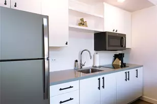 49 Navasota St, Austin, TX 78702 - Photo 6