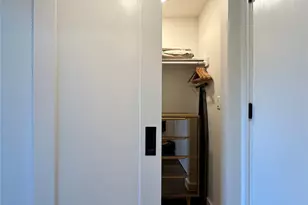 49 Navasota St, Austin, TX 78702 - Photo 8