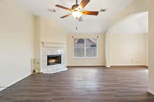 11214 Amaranth Ln, Austin, TX 78754 - Photo 2