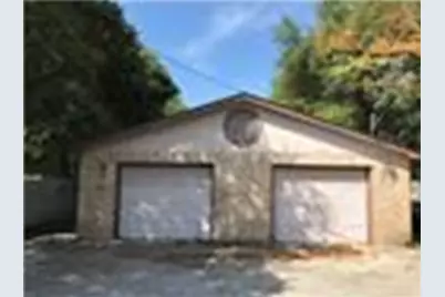 1305 N Bishop Street, San Marcos, TX 78666 - Photo 1
