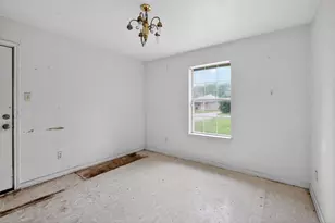 1003 S 4th St, Temple, TX 76504 - Photo 4