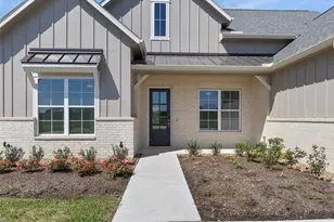 226 Hydrangea Dr, Smithville, TX 78957 - Photo 2