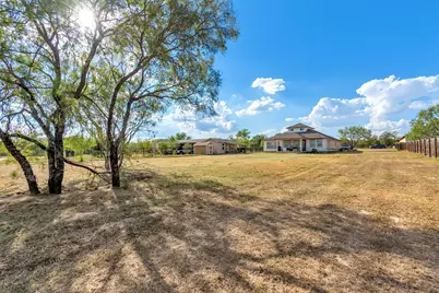 199 McDonald Lane W, Cedar Creek, TX 78612 - Photo 28
