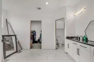 199 McDonald Ln W, Cedar Creek, TX 78612 - Photo 14